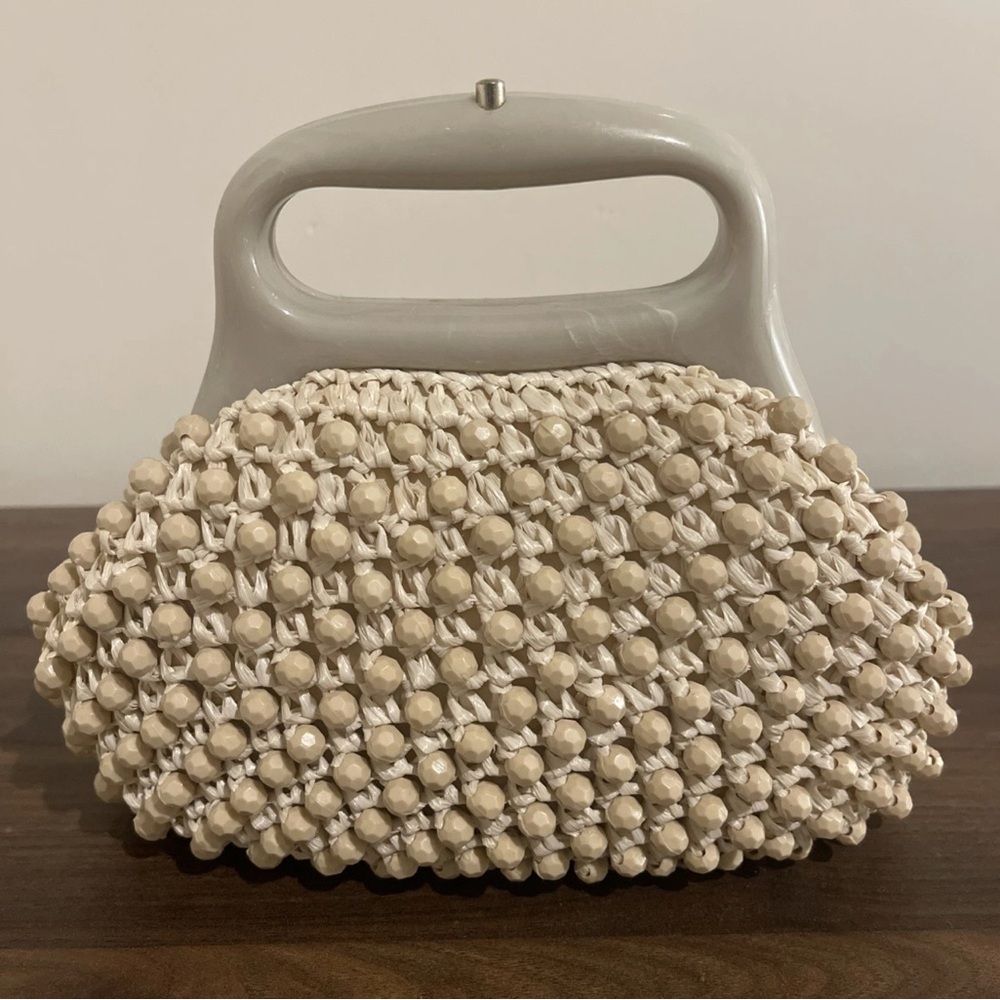 Vintage 1960’s Gaymode Purse Beige Rafia Beaded Woven Clamshell